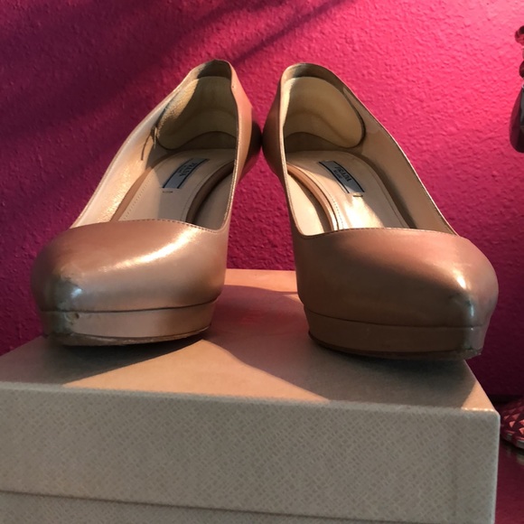 Prada basic nude pumps - Picture 4 of 7